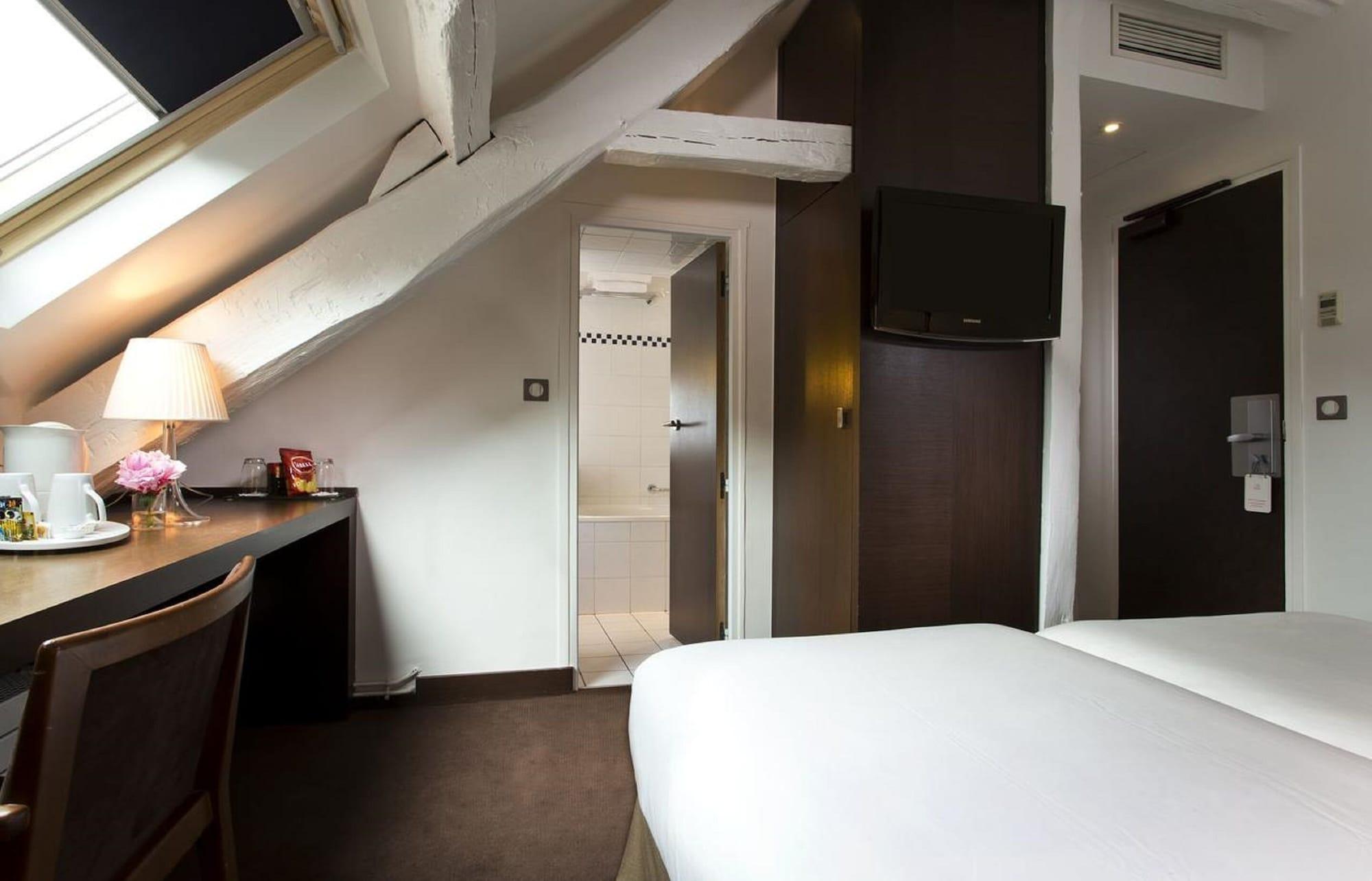 Hôtel Le Colisée Parigi Esterno foto