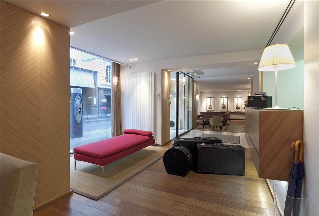 Hôtel Le Colisée Parigi Esterno foto