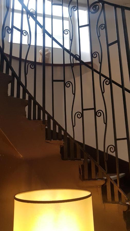 Hôtel Le Colisée Parigi Esterno foto