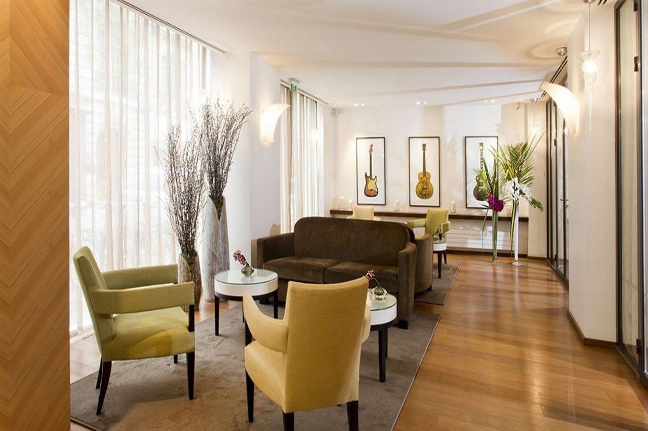 Hôtel Le Colisée Parigi Esterno foto